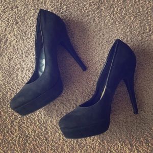 Lauren Conrad Black Pumps